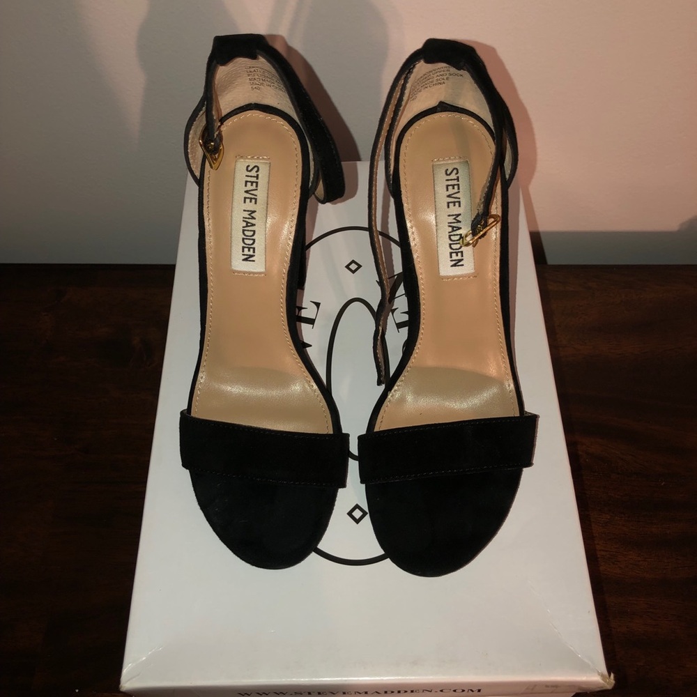 Steve Madden Carrson Black Suede - Size 6